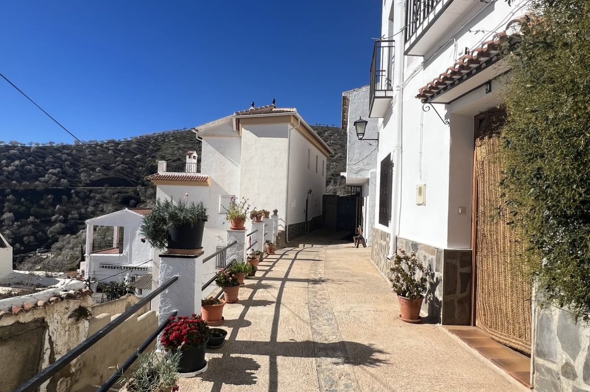 bns-casa-rural-la-prensa-alpujarra-granada-terraza-vistas-mar-montaña (4)